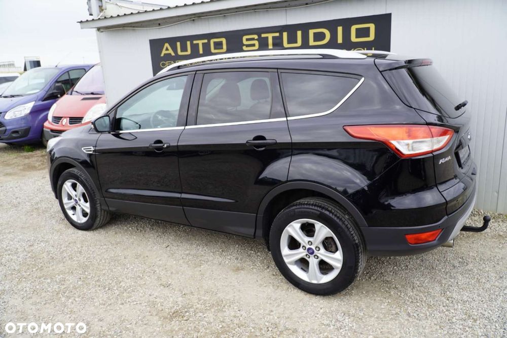Ford Kuga 1.5 EcoBoost 2x4 Titanium - 35