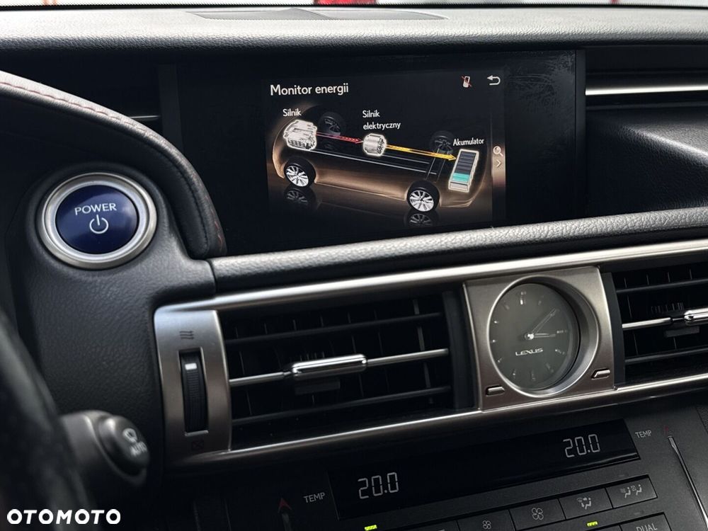 Lexus IS - 27