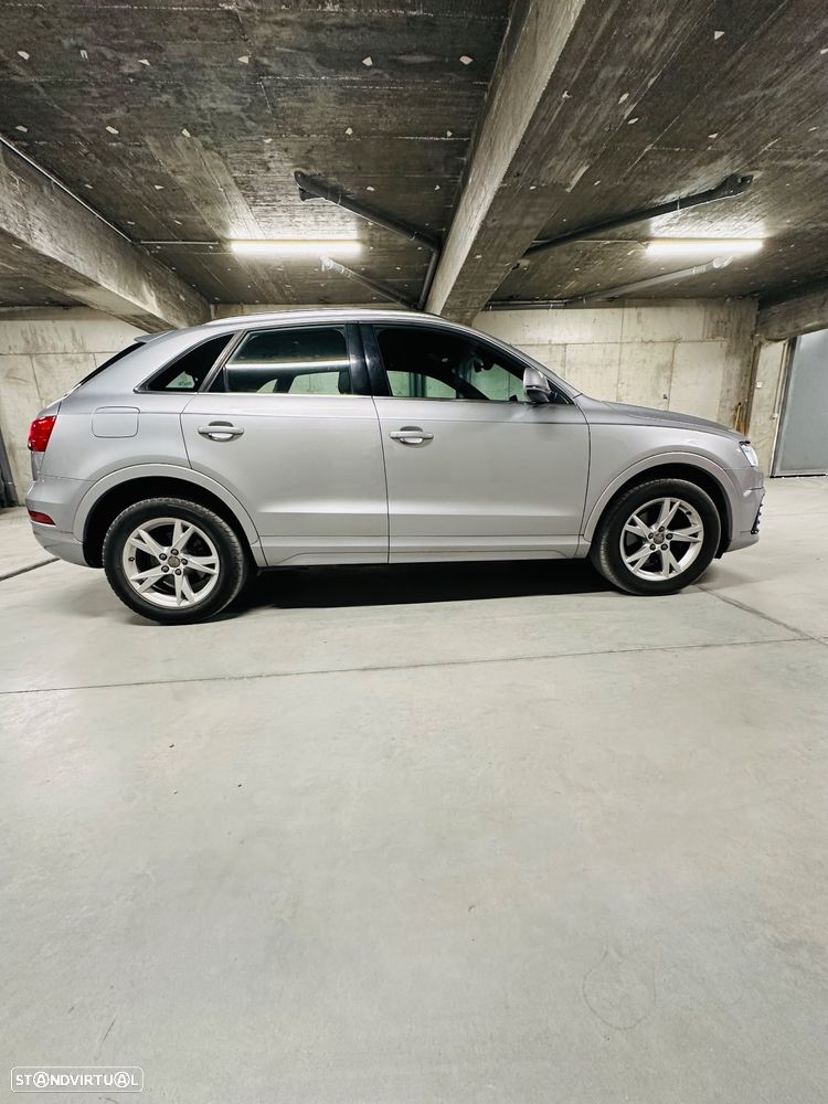 Audi Q3 2.0 TDI Sport S tronic - 6