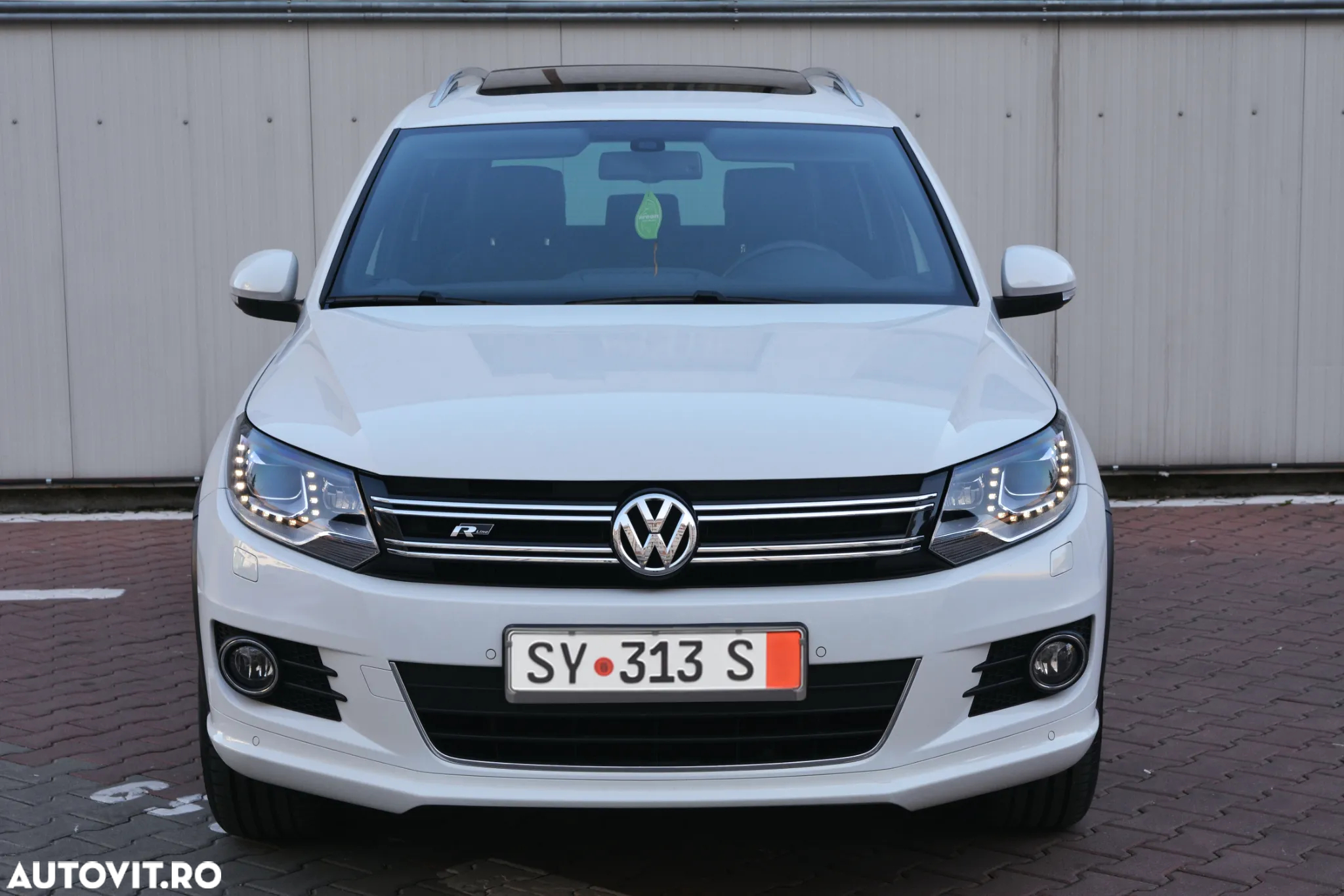 Volkswagen Tiguan 2.0 TDI DPF 4Motion BlueMotion Technology DSG Sport & Style - 22