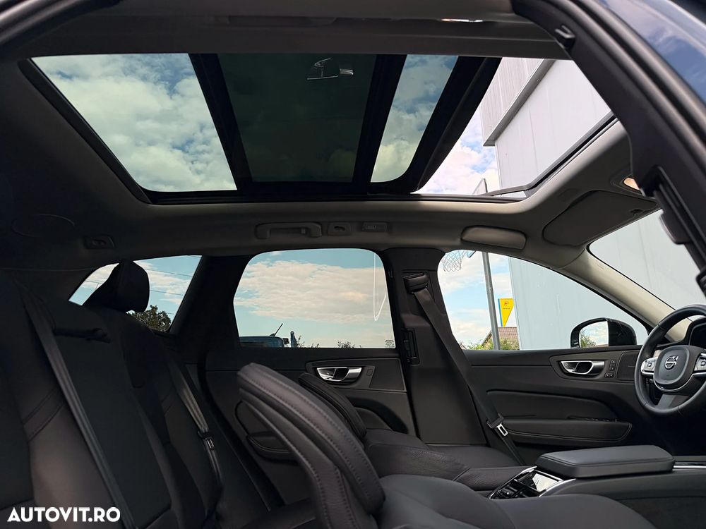 Volvo XC 60 B4 MHEV AT AWD Ultimate Dark - 7
