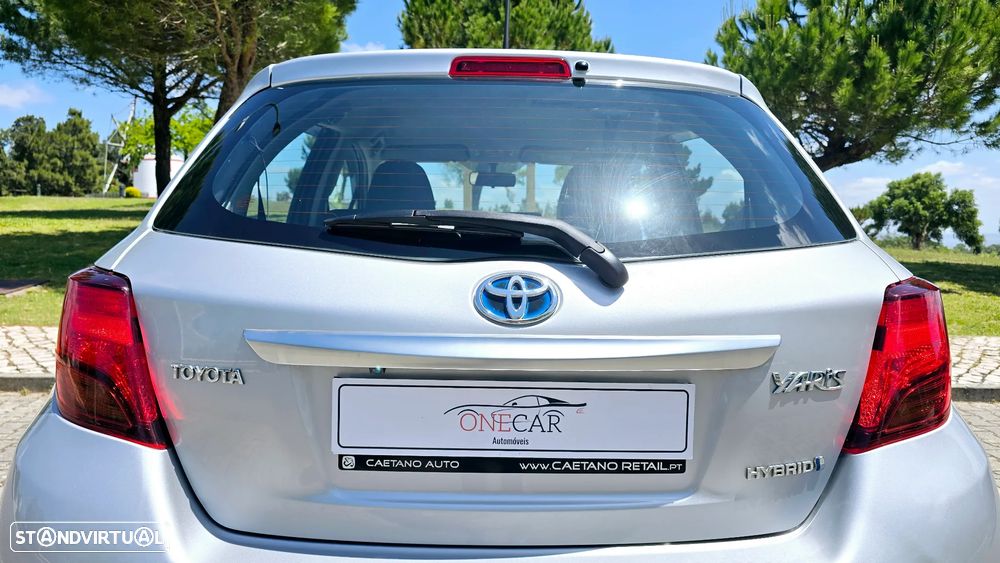 Toyota Yaris 1.5 HSD Comfort +P.Style+P.Techno - 27