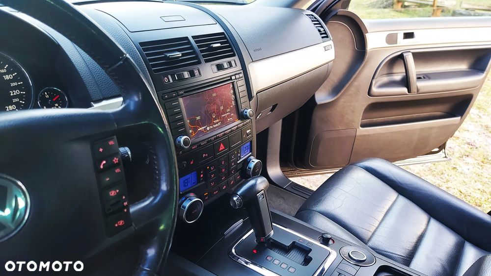 Volkswagen Touareg 3.0 V6 TDI DPF Automatik Exclusive Edition - 8