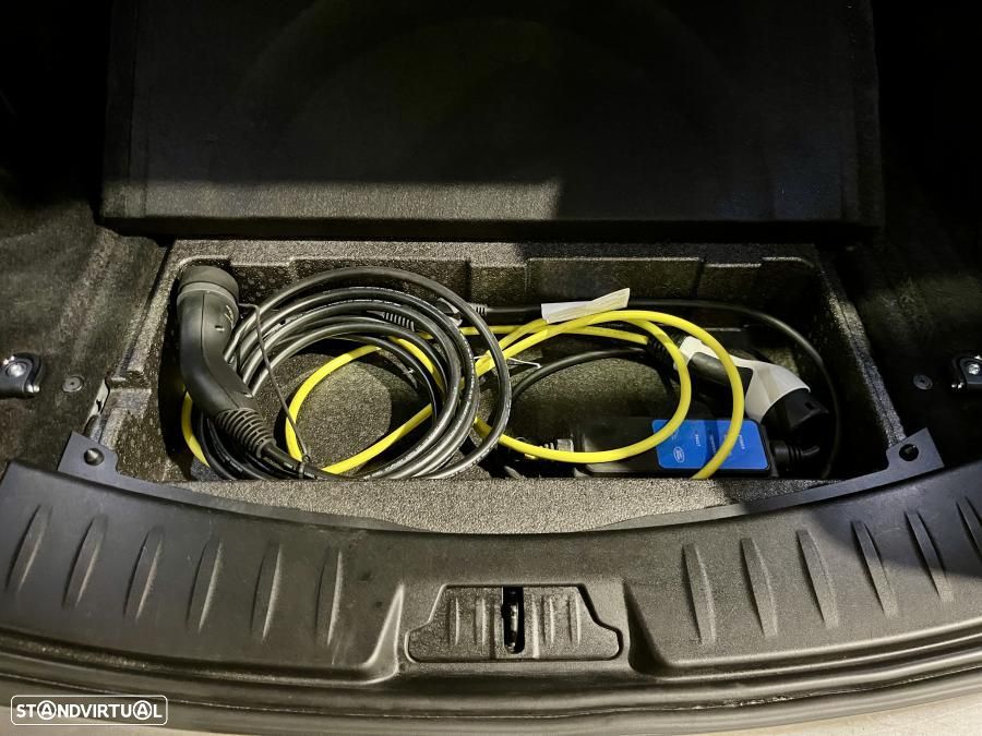 Jaguar E-Pace 1.5 P300e R-Dynamic HSE AWD Aut. - 46