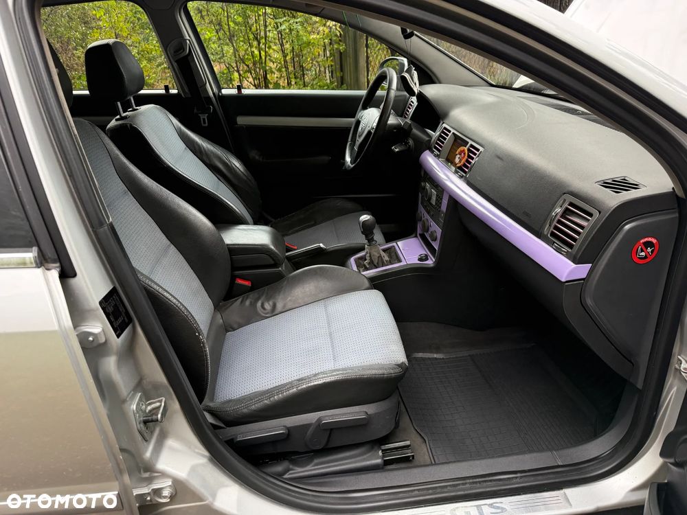 Opel Vectra GTS 3.0 V6 CDTI - 18