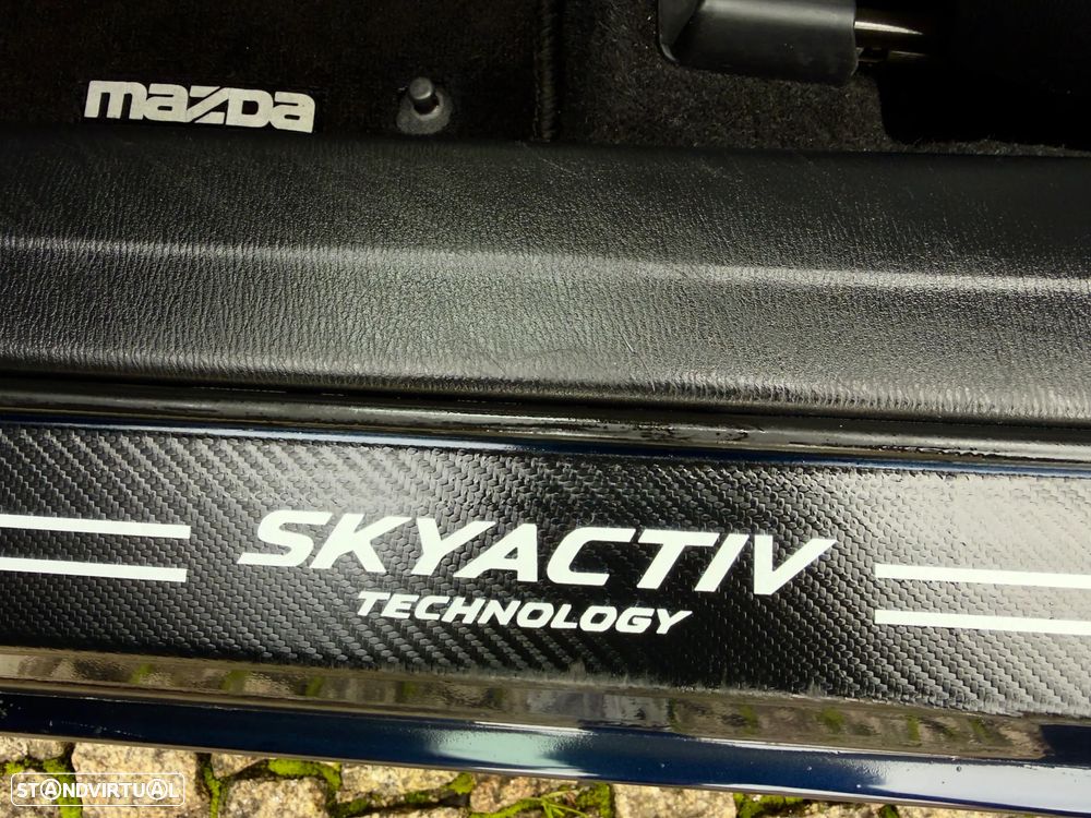 Mazda 3 1.5 Sky-D Excellence Navi - 21