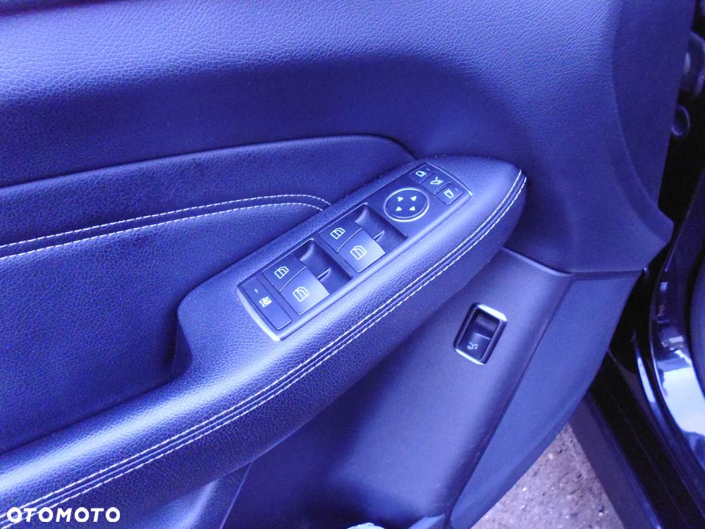 Mercedes-Benz ML 350 BlueTEC 4-Matic - 16