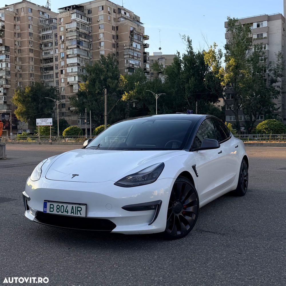 Tesla Model 3 Performance - 5