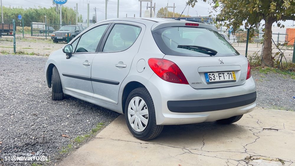 Peugeot 207 1.4 HDi Trendy - 4