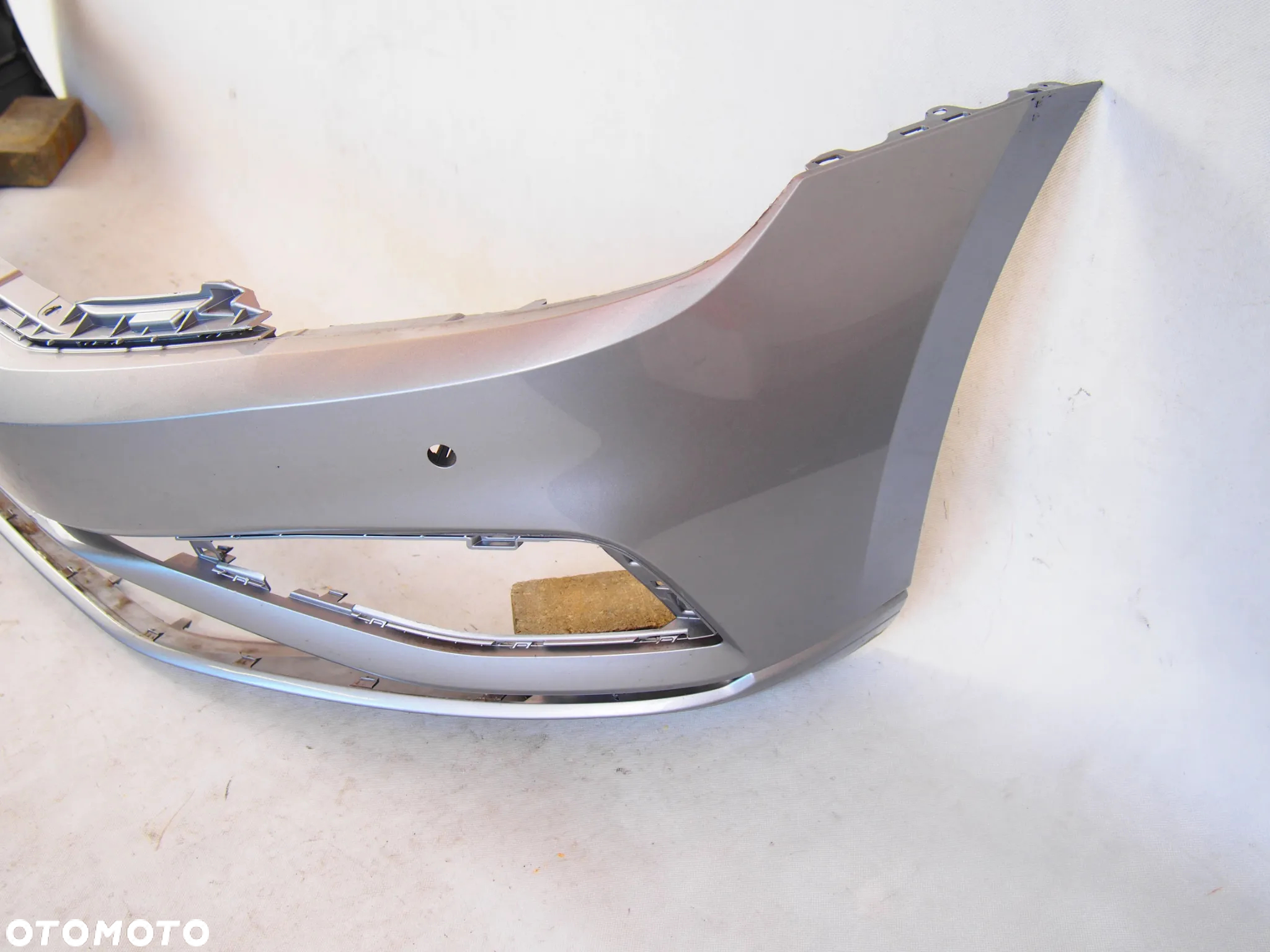 Image Volkswagen Passat B8 FL 19r Přední nárazník PDC VW 2019 Lift - 3G0807221E