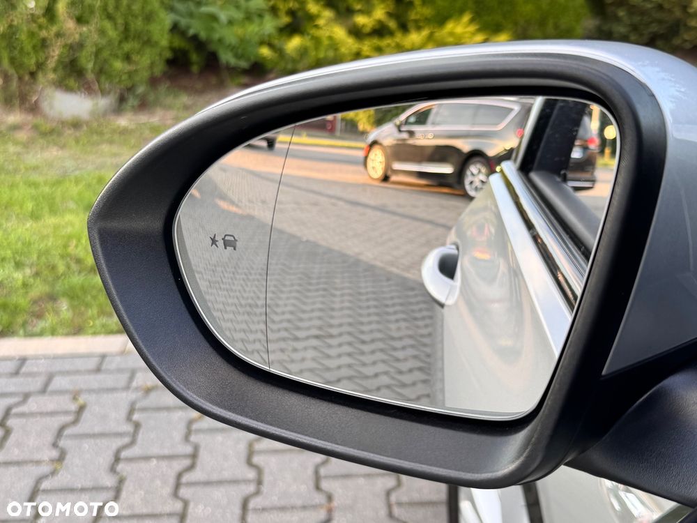 Opel Insignia 2.0 CDTI automatik Business Edition - 35