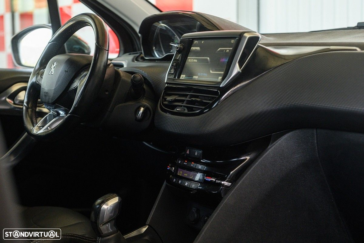 Peugeot 2008 1.6 e-HDi Allure - 20