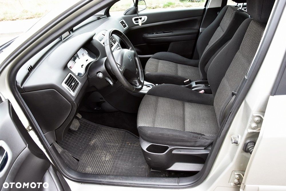Peugeot 307 - 8