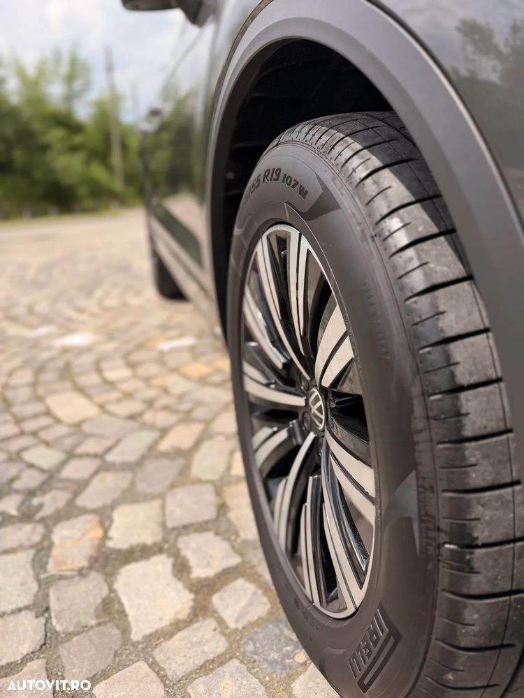 Volkswagen Touareg V6 TDI 4MOTION Elegance - 14