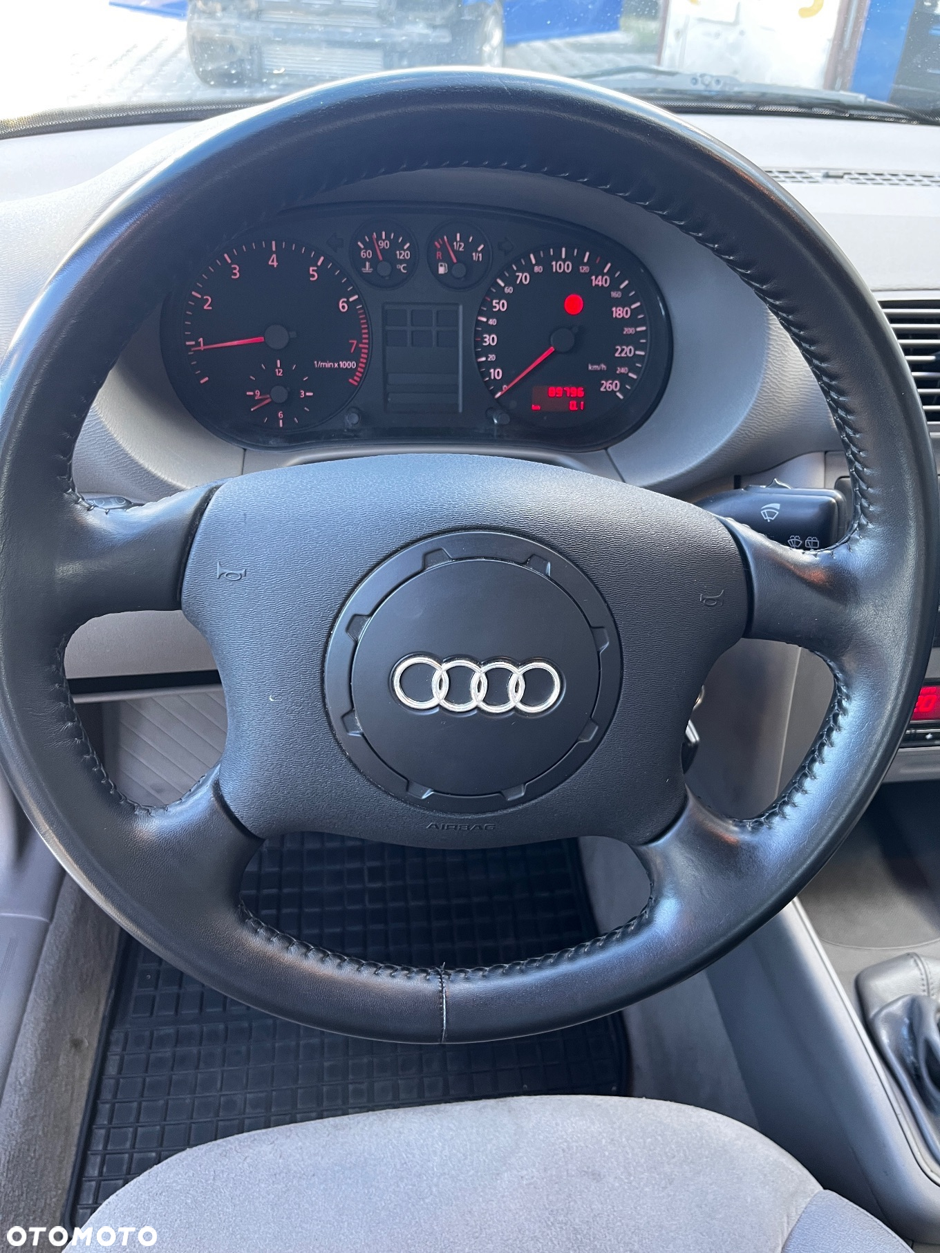 Audi A3 1.6 Ambiente - 11