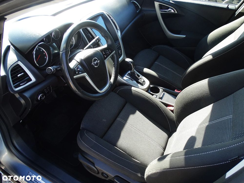 Opel Astra 1.6 Automatik Color Edition - 18