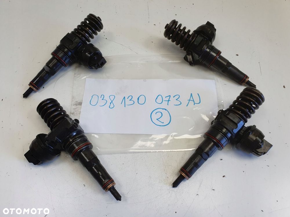 WTRYSKIWACZ Skoda Octavia I 1.9 TDI POMPOWSTRYSKIWACZ 038130073AJ - 2