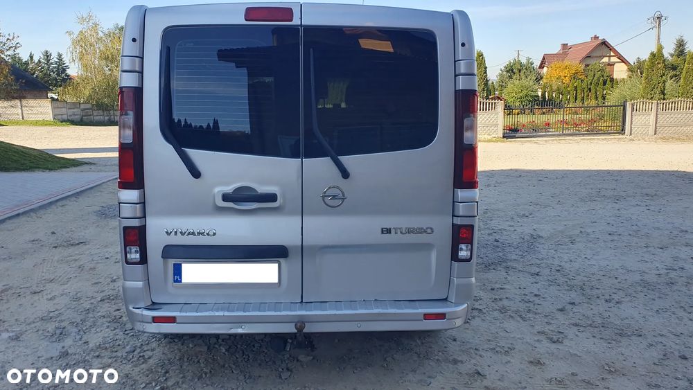 Opel Vivaro - 18