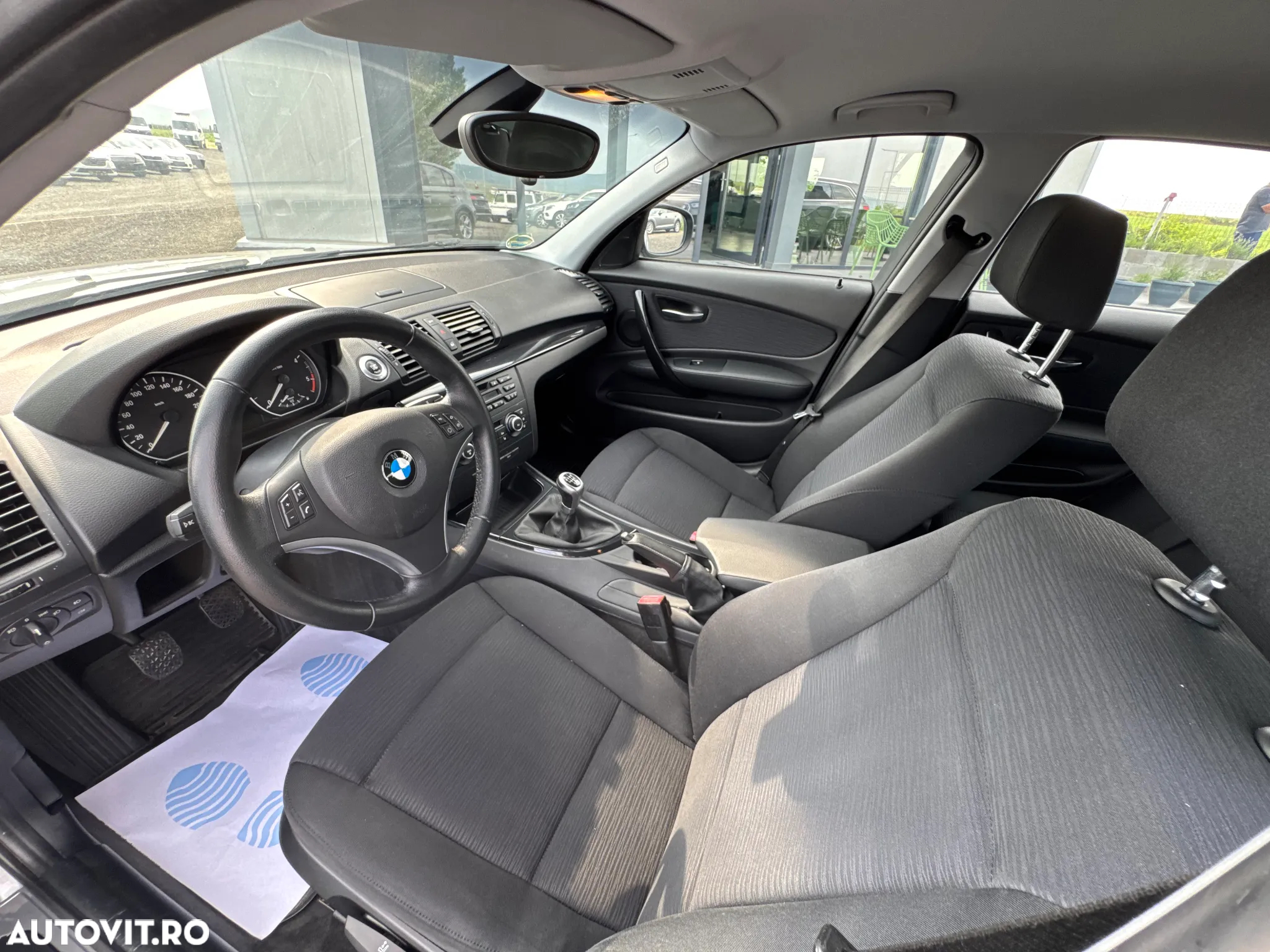 BMW Seria 1 116d - 14