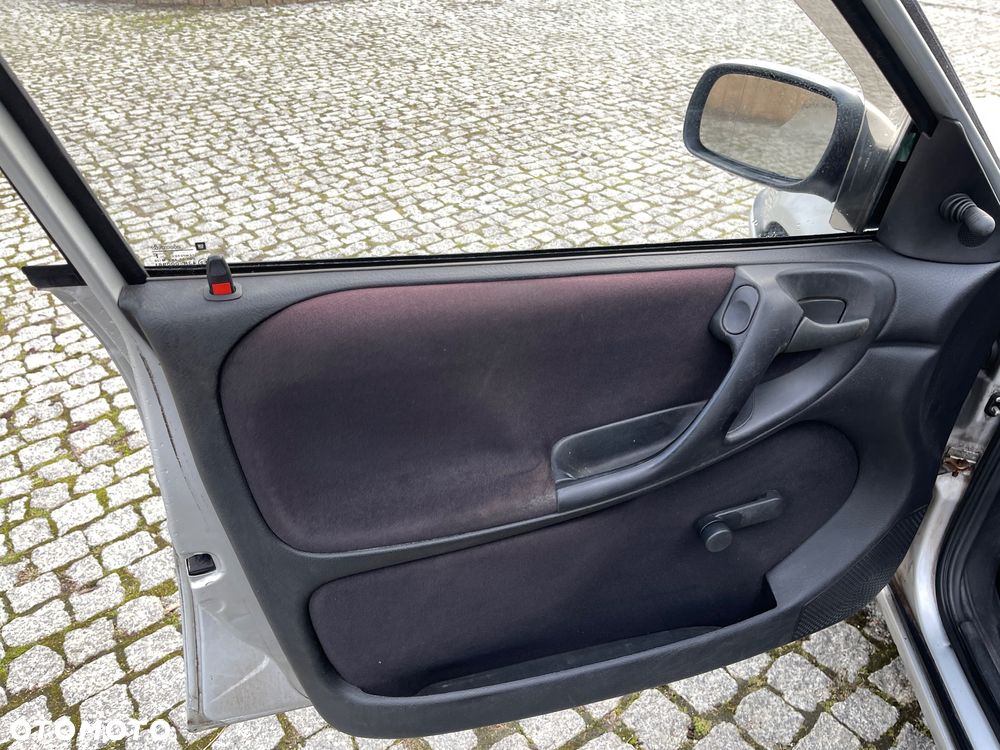 Opel Astra 1.4 GL - 15