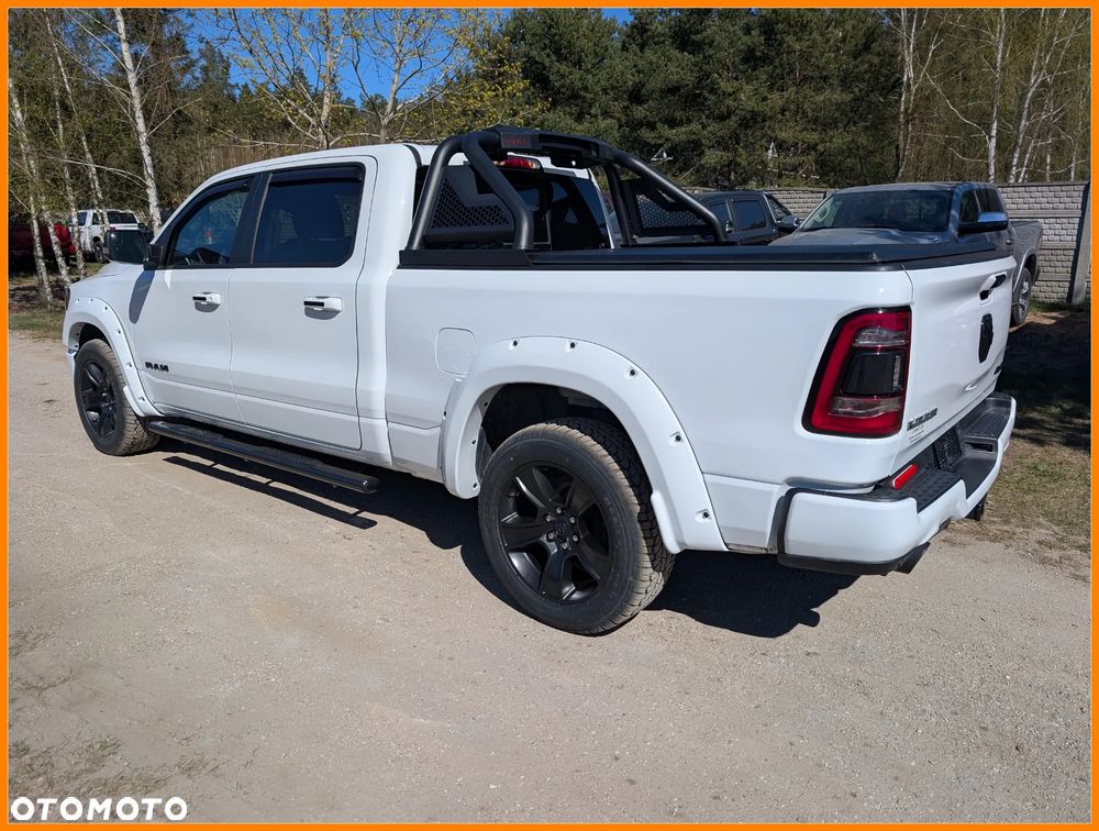 RAM 1500 Crew Cab Laramie - 3