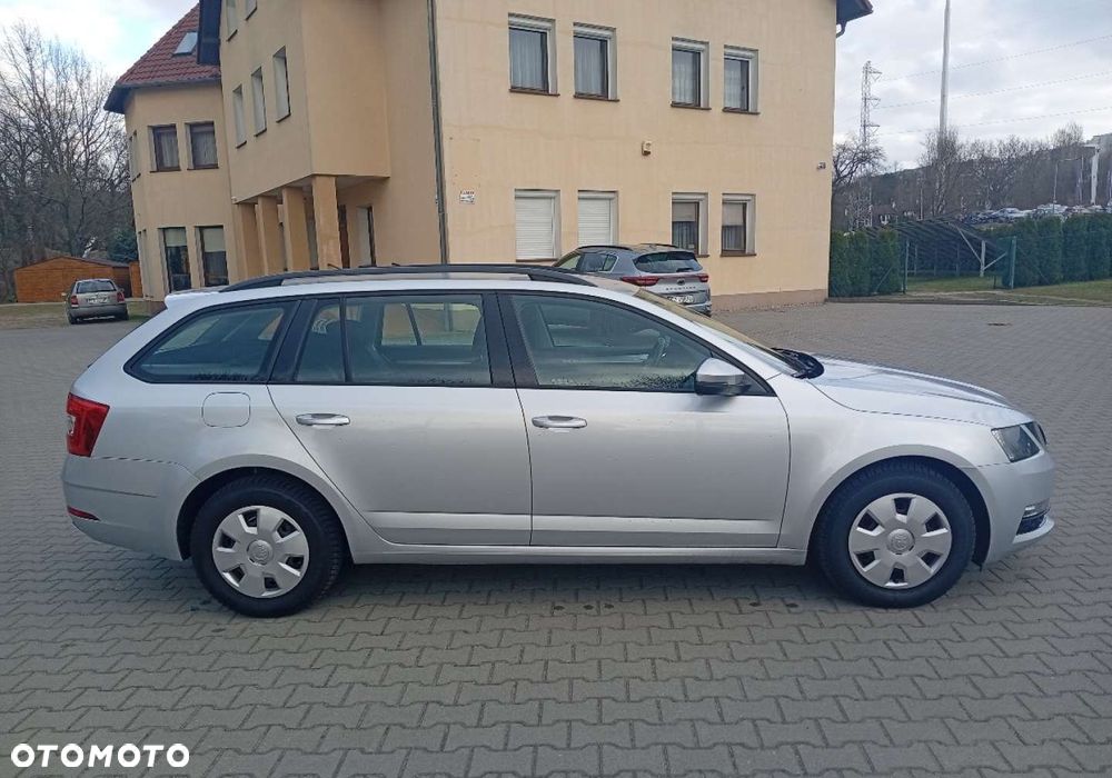 Skoda Octavia - 7
