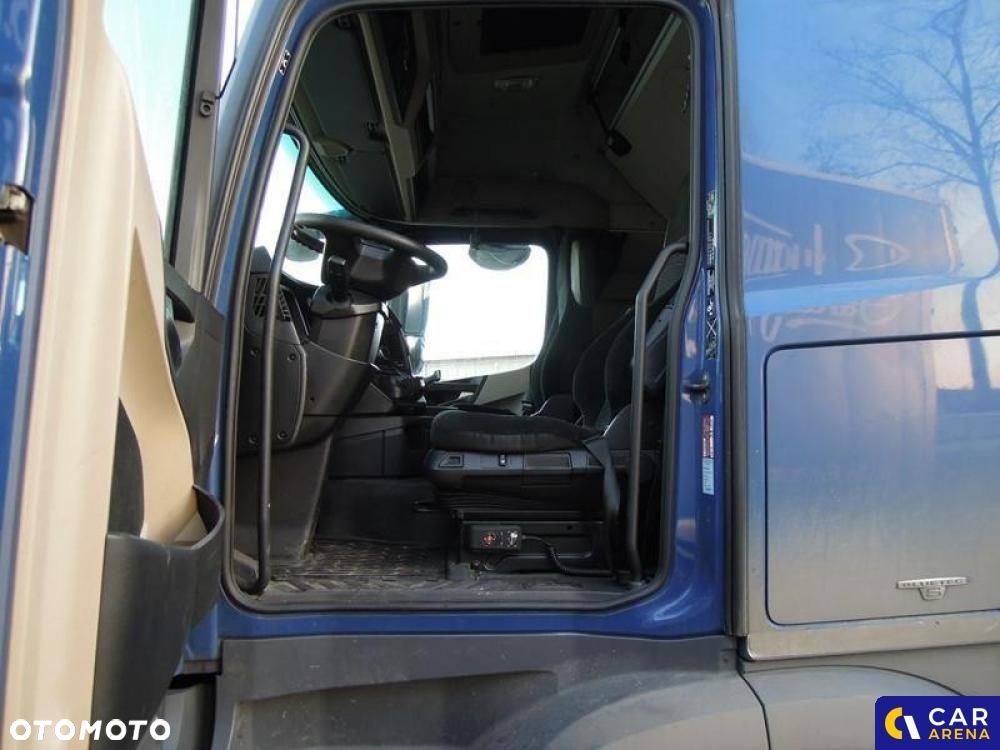 Mercedes-Benz Actros - 18