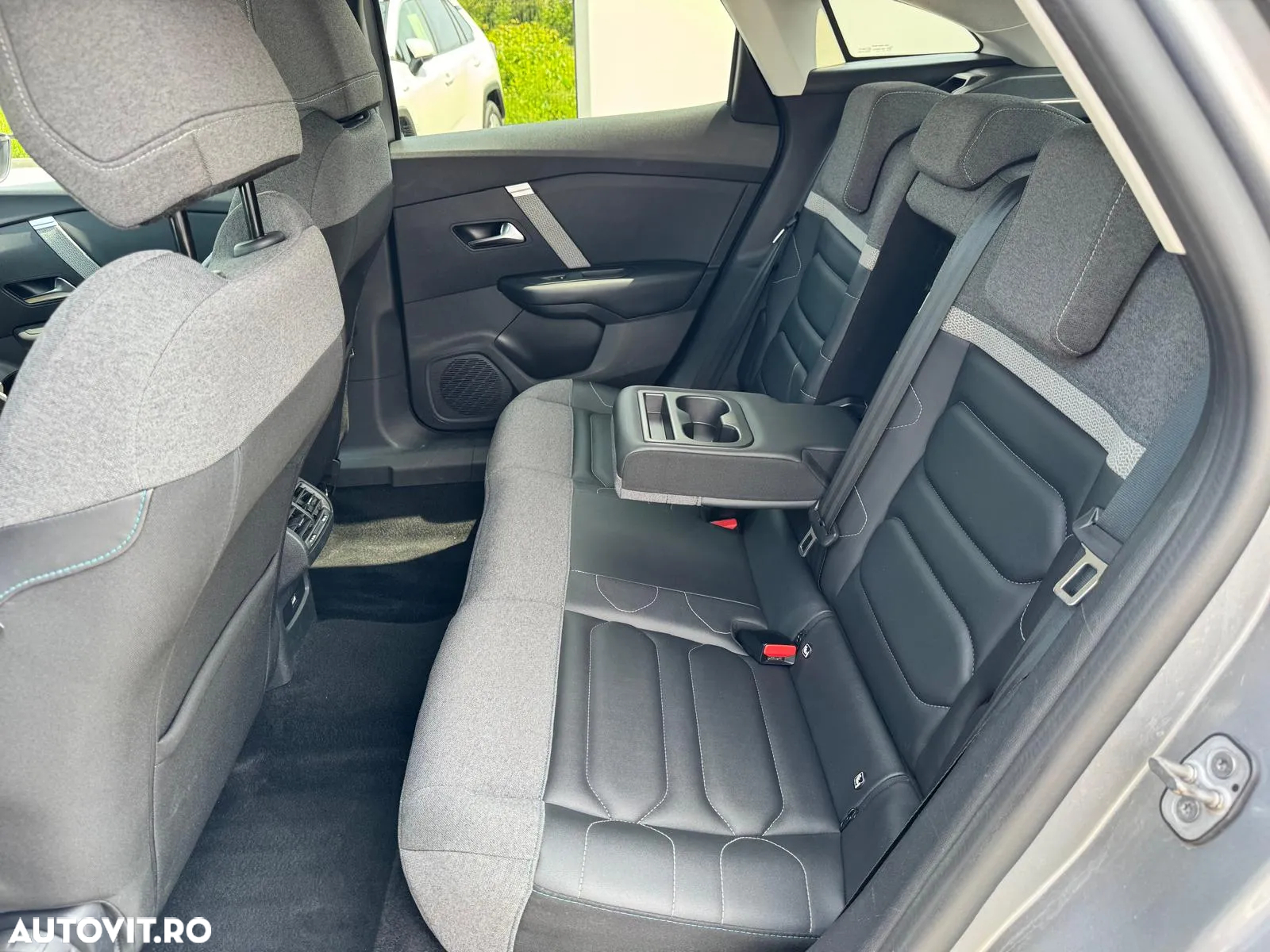 Citroën C4 1.2 PureTech S&S EAT8 Shine - 22