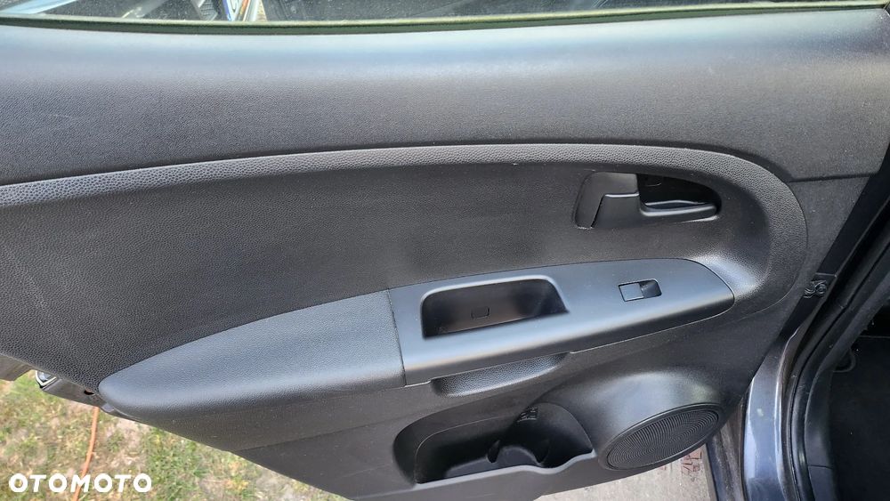 Kia Venga 1.4 CVVT ISG Vision - 18