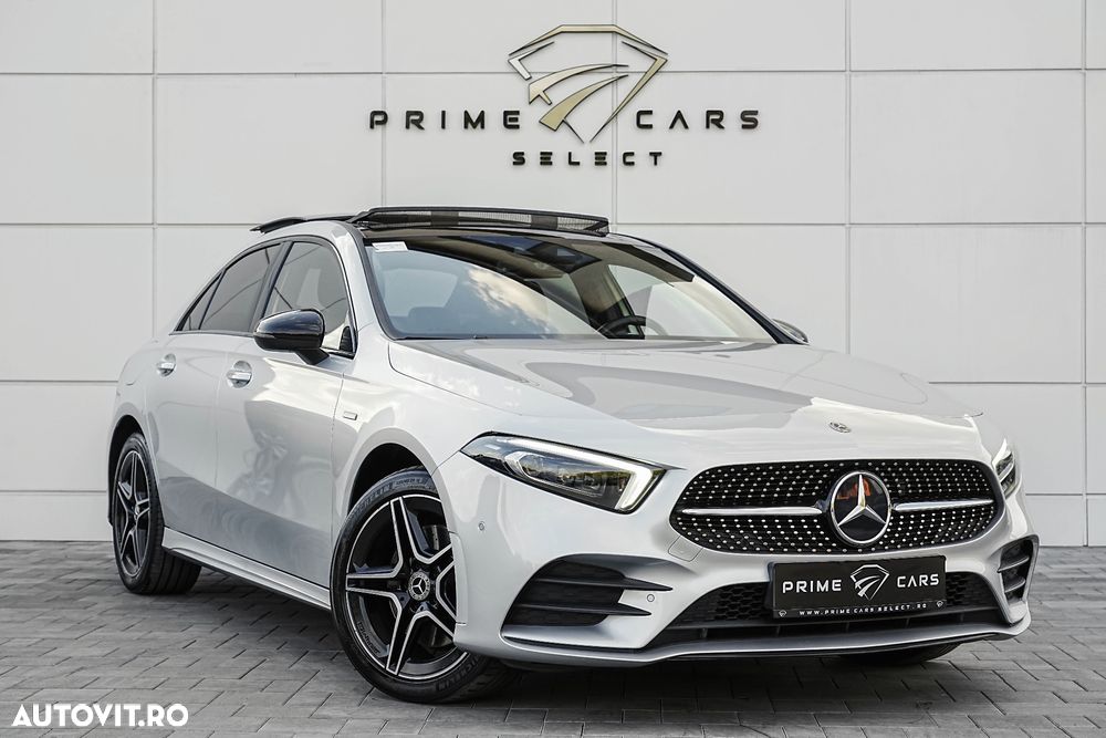 Mercedes-Benz A 250 e 8G-DCT AMG Line - 1