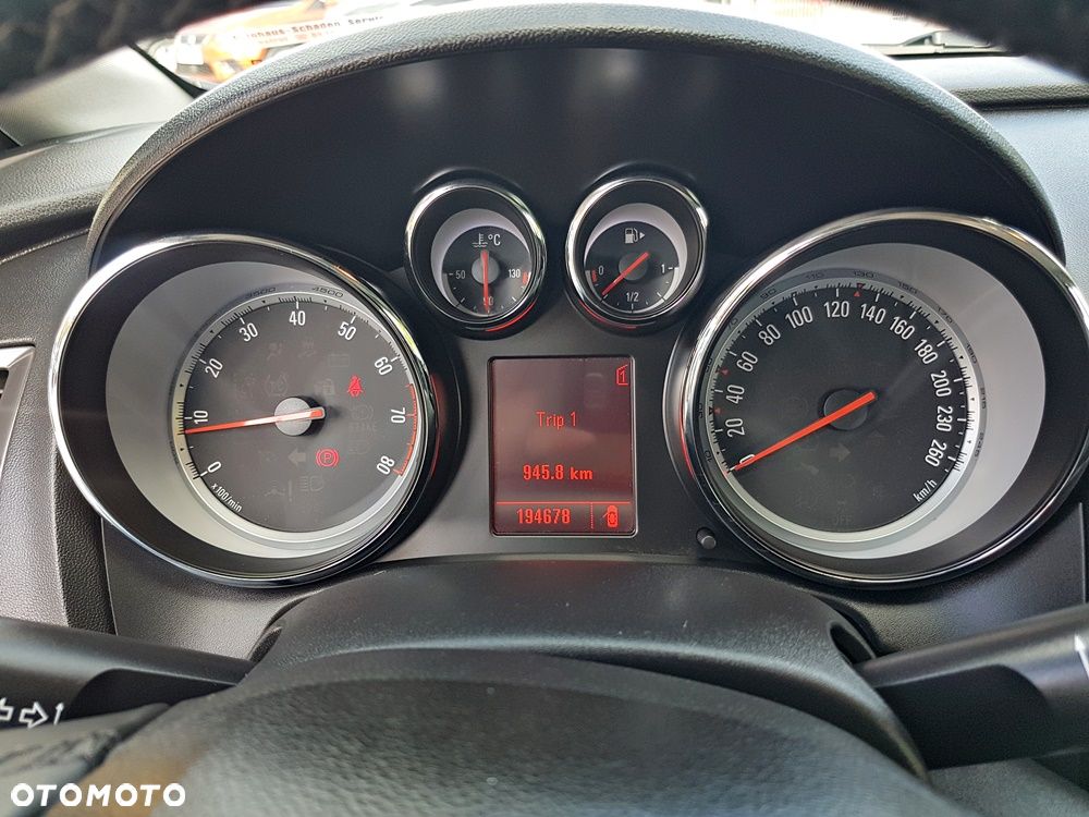 Opel Astra 1.4 Turbo Cosmo - 17