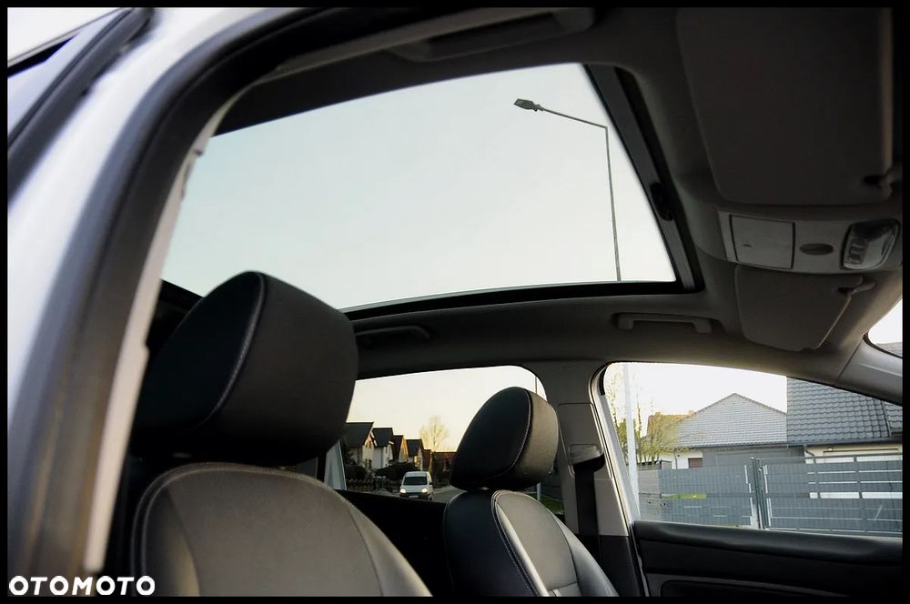 Ford Kuga 2.0 TDCi 4x4 Titanium - 6