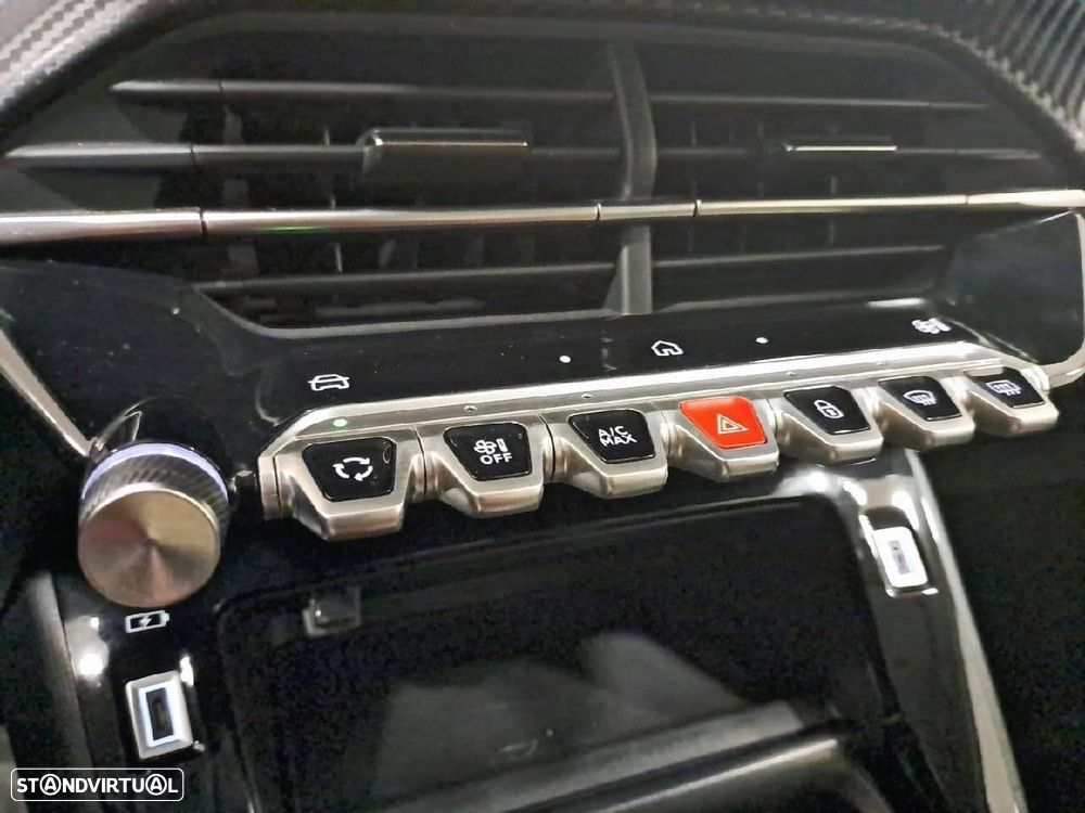 Peugeot 208 1.2 Hybrid Allure e-DCS6 - 21