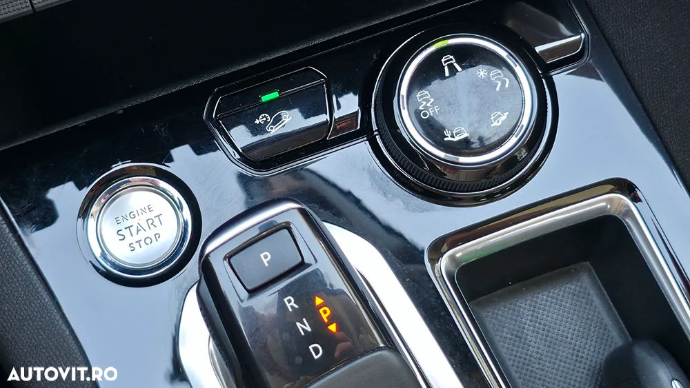 Peugeot 3008 PureTech 130 Stop & Start GPF EAT8 Crossway - 31