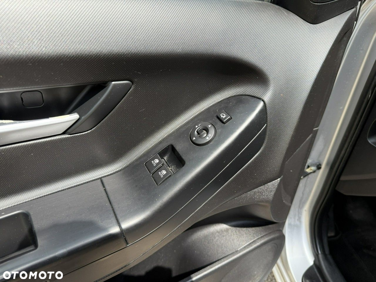 Kia ProCeed - 15