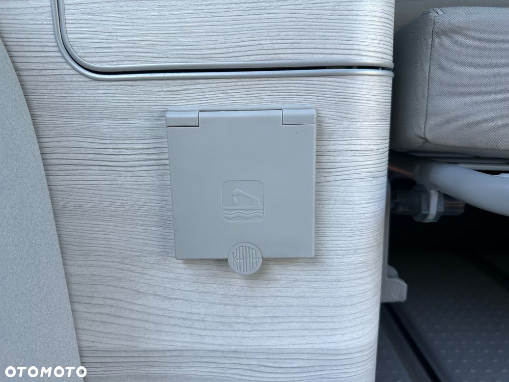 Volkswagen California - 38