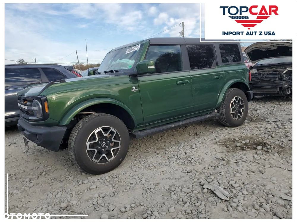 Ford Bronco - 1