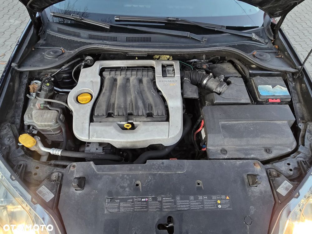 Renault Laguna 2.0 16V 140 Sportway - 30