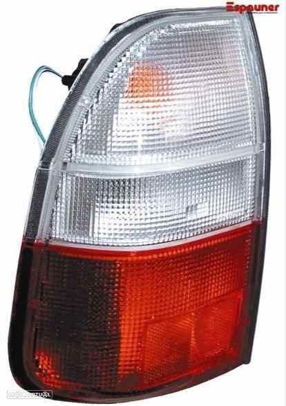 FAROLIM TRASEIRO ESQUERDO MITSUBISHI L 200 2.5 D (K64T) 75CV 2477CC - 1