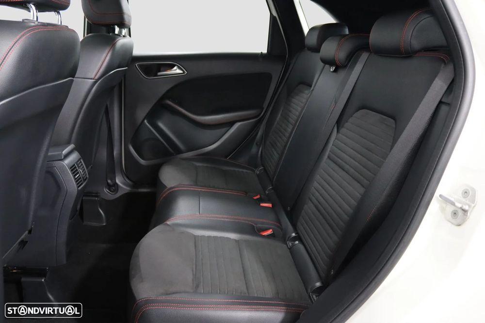 Mercedes-Benz B 180 - 14