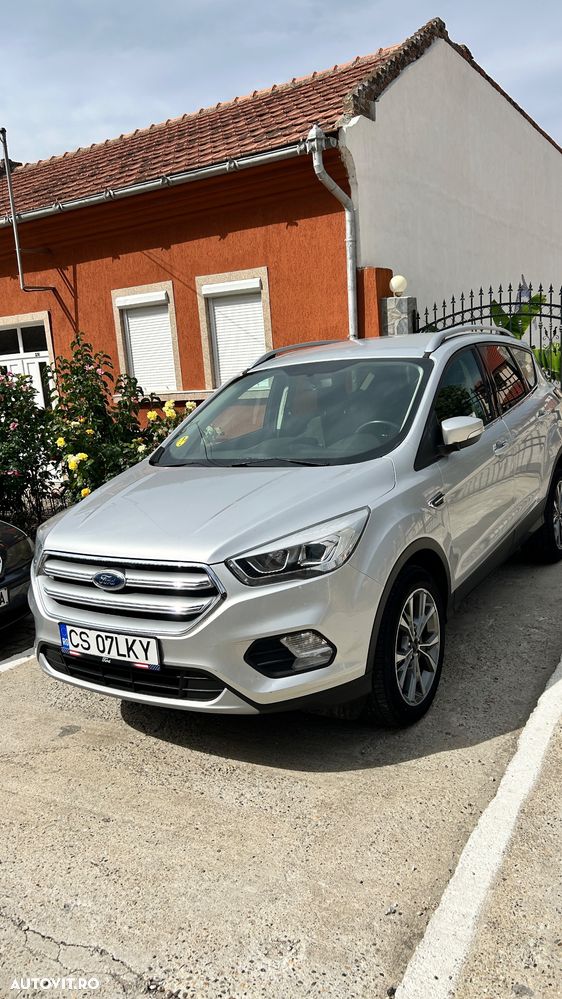 Ford Kuga - 3