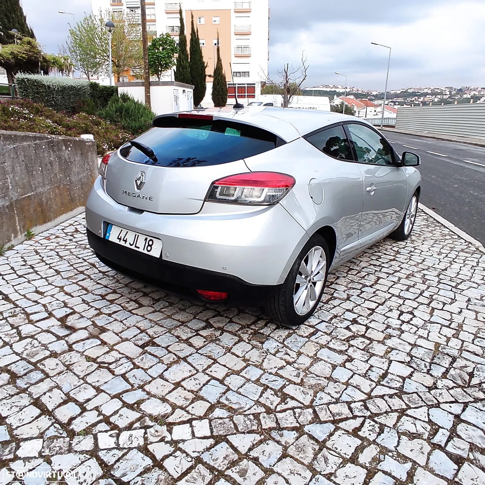 Renault Mégane Coupe 1.5 dCi Dynamique - 4