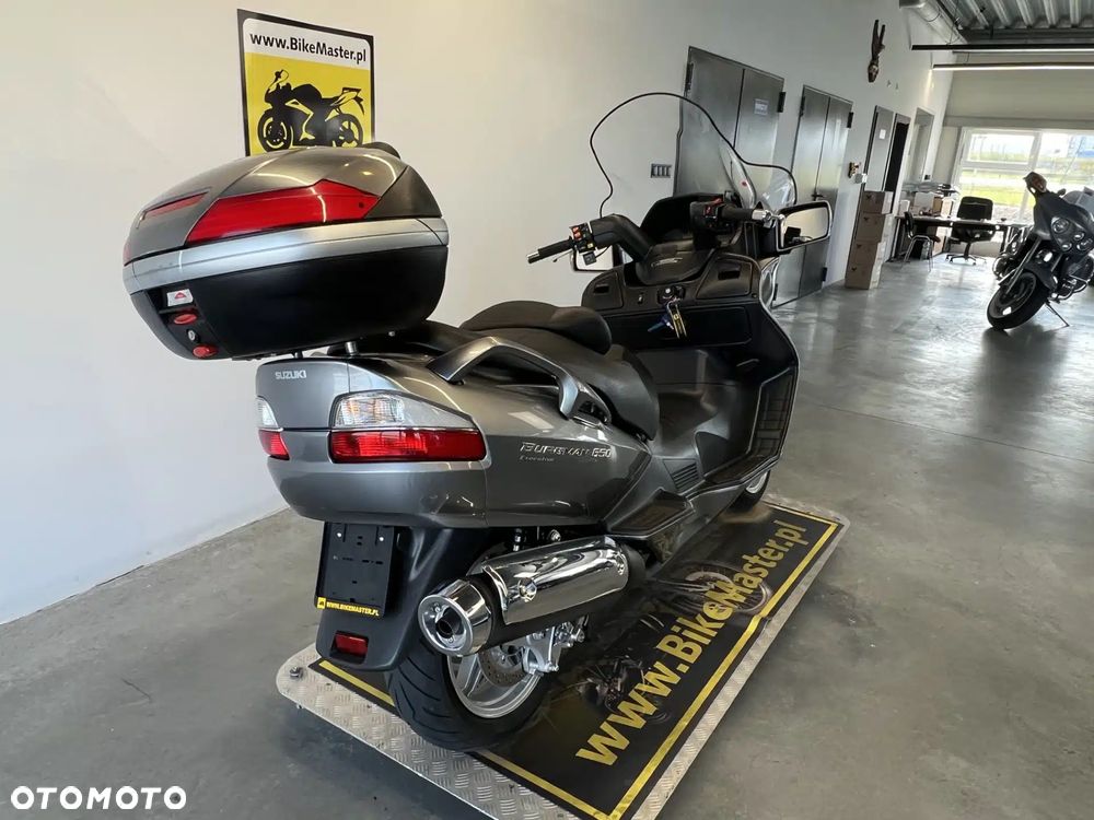 Suzuki Burgman - 6