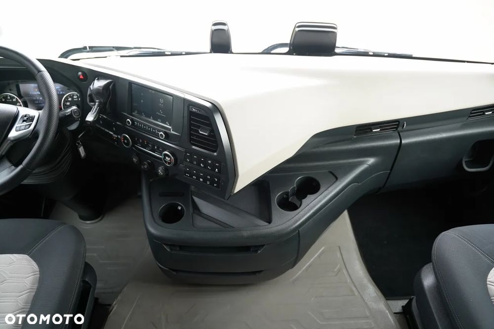 Ford F-MAX 500 / KLIMATYZACJA POSTOJOWA / - 30