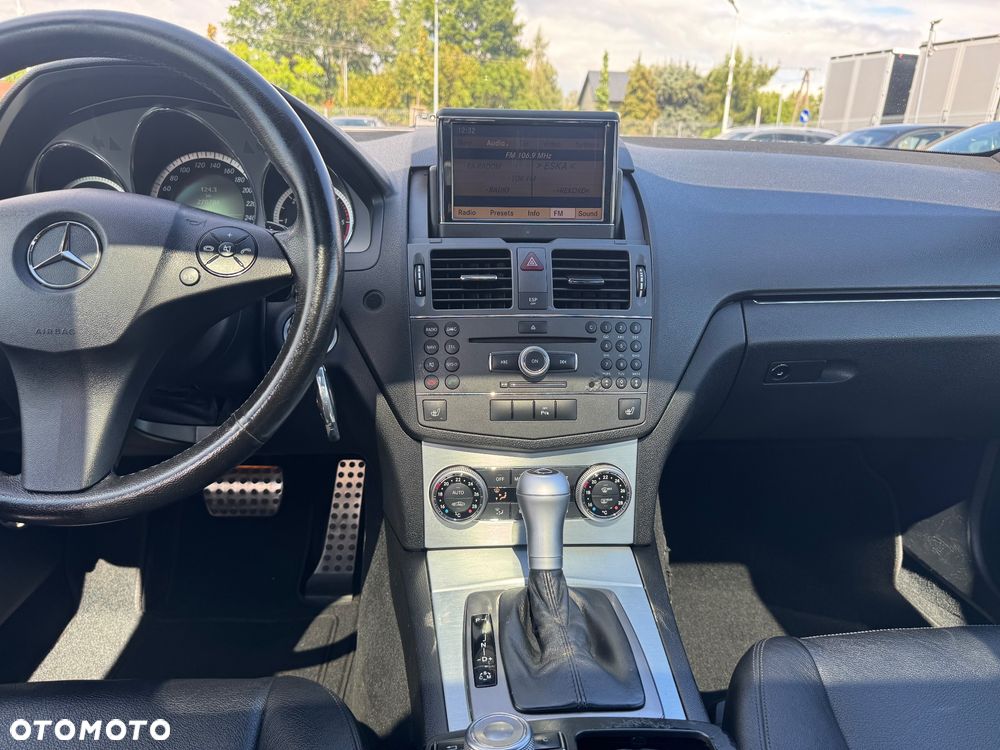 Mercedes-Benz Klasa C 350 CDI DPF 7G-TRONIC BlueEFFICIENCY SPORT EDITION - 29