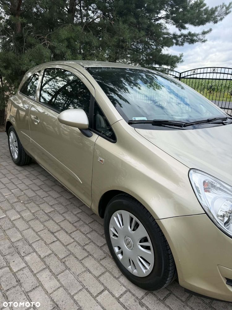 Opel Corsa 1.2 16V Cosmo - 2