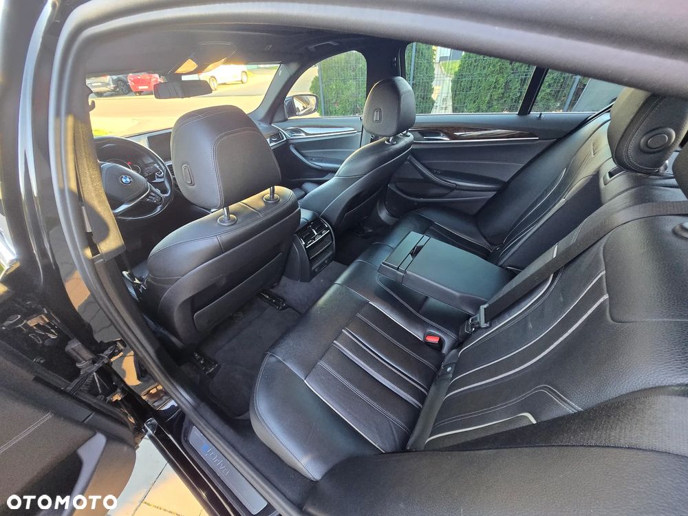 BMW Seria 5 530e iPerformance Luxury Line - 16