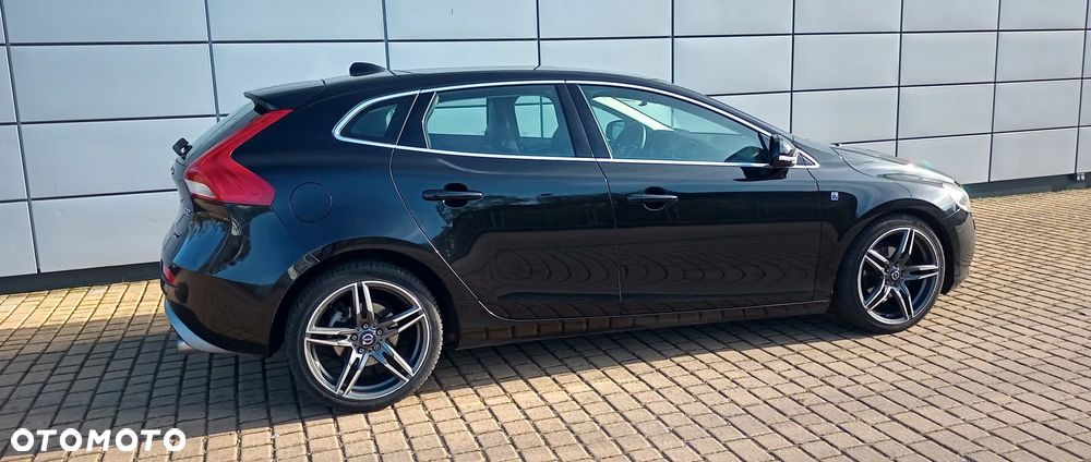 Volvo V40 D2 Drive-E Ocean Race - 8