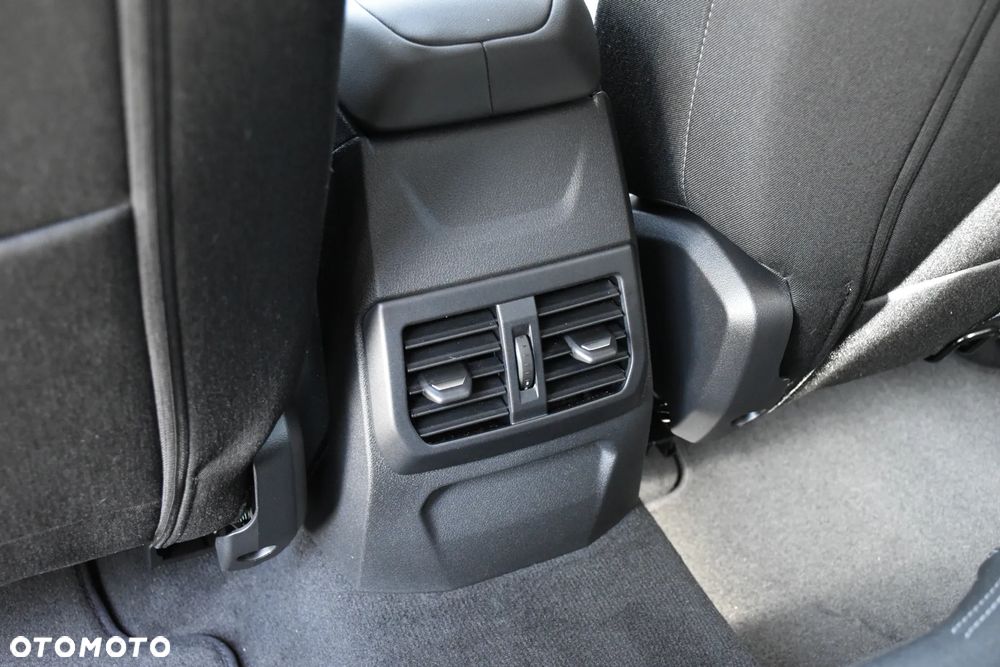 BMW Seria 1 - 22