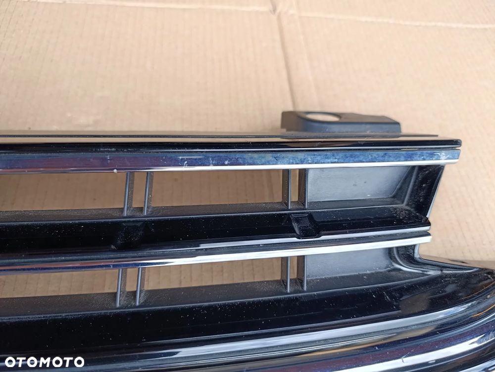 VW GOLF SPORTSVAN LIFT GRILL ATRAPA ZDERZAKA PRZÓD 510853653H - 3